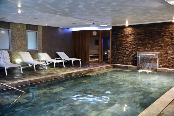 Schwimmbad Spa Hotel in Tours